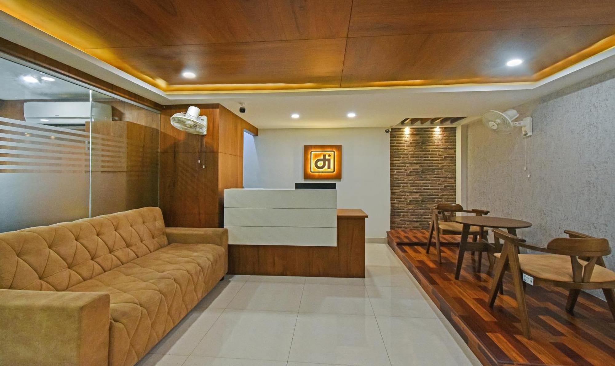 Itsy Hotels Deluxe Inn Chennai Esterno foto